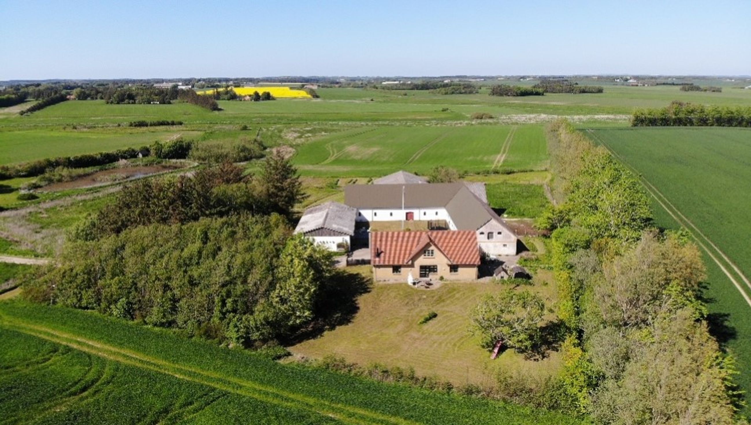 Vittrup Hedevej 195,  Landejendom